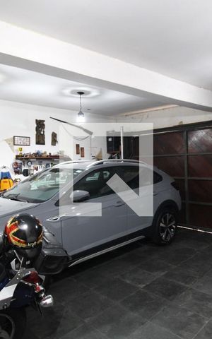 Casa à venda com 280m², 3 quartos e 2 vagasGaragem