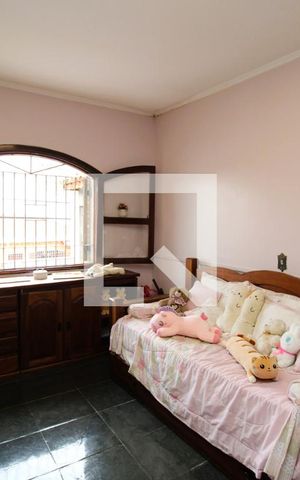 Casa à venda com 280m², 3 quartos e 2 vagasQuarto 1