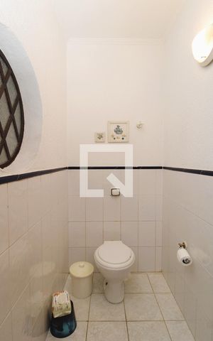 Casa à venda com 280m², 3 quartos e 2 vagasLavabo