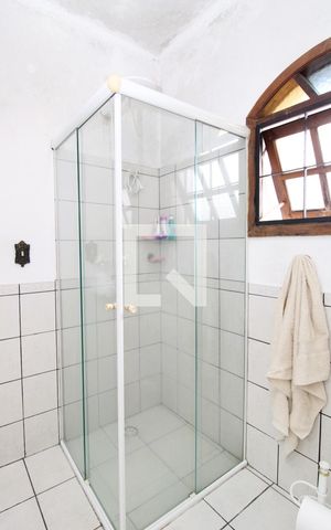 Casa à venda com 280m², 3 quartos e 2 vagasBanheiro da Suíte