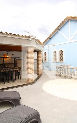 Casa à venda com 280m², 3 quartos e 2 vagasTerraço Gourmet
