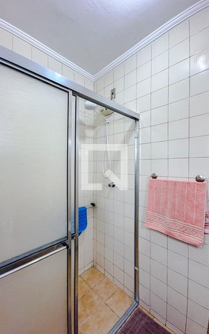 Casa à venda com 324m², 4 quartos e 3 vagasBanheiro da Edícula