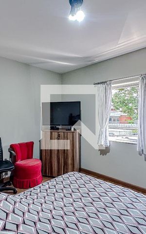 Casa à venda com 324m², 4 quartos e 3 vagasQuarto 2