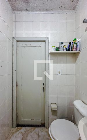 Casa à venda com 324m², 4 quartos e 3 vagasBanheiro (Casa 2)