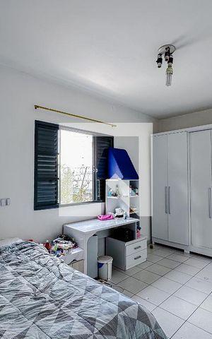 Casa à venda com 324m², 4 quartos e 3 vagasQuarto 2 (Casa 2)