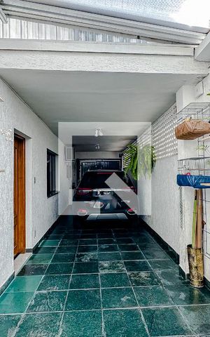 Casa à venda com 324m², 4 quartos e 3 vagasGaragem