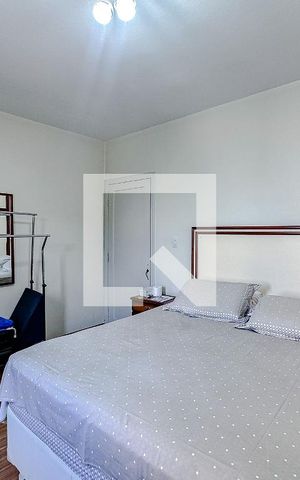 Casa à venda com 324m², 4 quartos e 3 vagasQuarto 1 - Suíte