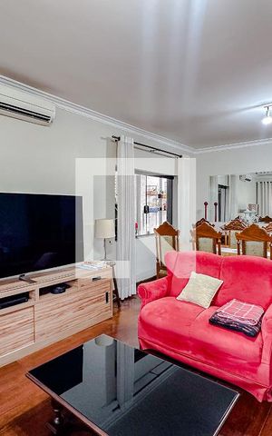 Casa à venda com 324m², 4 quartos e 3 vagasSala