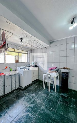 Casa à venda com 324m², 4 quartos e 3 vagasÁrea de Serviço