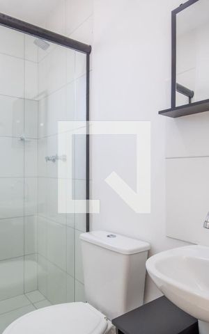 Apartamento para alugar com 55m², 2 quartos e 1 vaga Apartamento para alugar com 55m², 2 quartos e 1 vagaBanheiro da Suíte