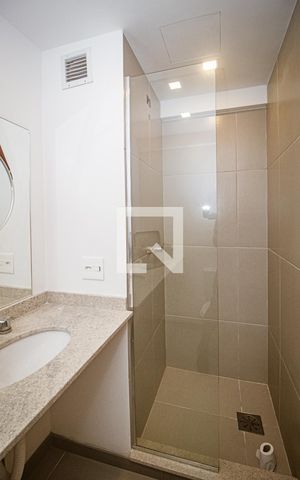 Apartamento à venda com 60m², 2 quartos e 1 vaga Apartamento à venda com 60m², 2 quartos e 1 vagaBanheiro