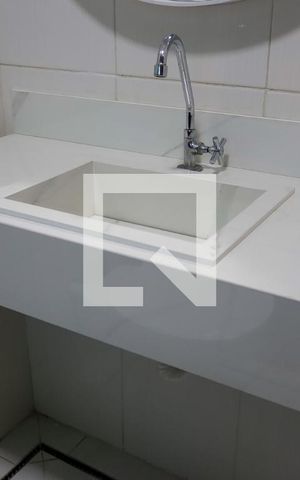 Casa à venda com 256m², 4 quartos e 4 vagas Casa à venda com 256m², 4 quartos e 4 vagasBanheiro da Suíte 4