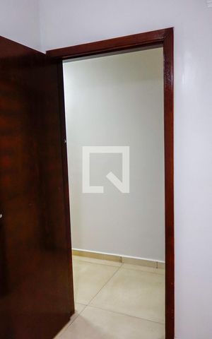Casa à venda com 256m², 4 quartos e 4 vagas Casa à venda com 256m², 4 quartos e 4 vagasQuarto 3