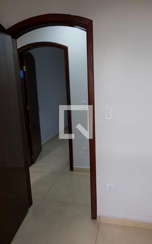 Casa à venda com 256m², 4 quartos e 4 vagas Casa à venda com 256m², 4 quartos e 4 vagasQuarto 3
