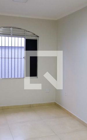 Casa à venda com 256m², 4 quartos e 4 vagas Casa à venda com 256m², 4 quartos e 4 vagasQuarto 4 - Suíte