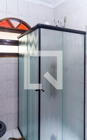 Casa à venda com 167m², 3 quartos e 2 vagas Casa à venda com 167m², 3 quartos e 2 vagasBanheiro da Suíte 1