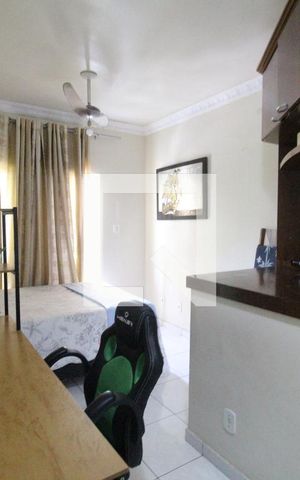 Casa de condomínio à venda com 210m², 4 quartos e 3 vagasQuarto 2