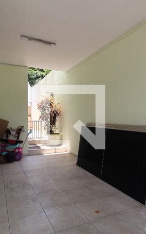 Casa de condomínio à venda com 210m², 4 quartos e 3 vagasGaragem