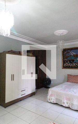 Casa de condomínio à venda com 210m², 4 quartos e 3 vagasSuíte 2