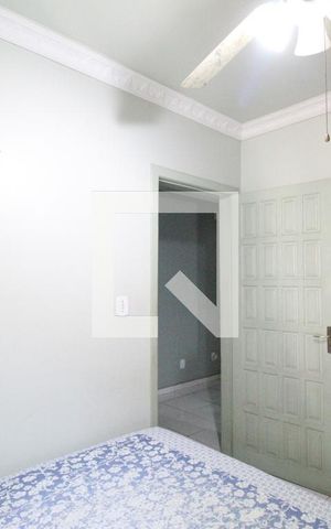 Casa de condomínio à venda com 210m², 4 quartos e 3 vagasQuarto 1