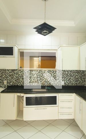 Casa de condomínio à venda com 130m², 2 quartos e 5 vagas Casa de condomínio à venda com 130m², 2 quartos e 5 vagasCozinha