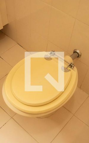 Casa à venda com 80m², 2 quartos e 2 vagasBanheiro