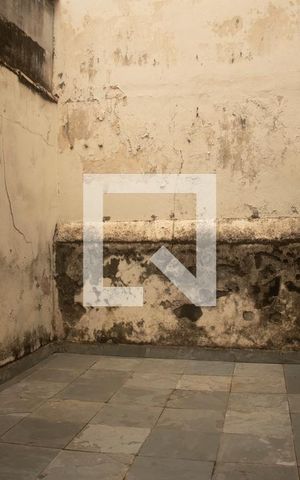 Casa à venda com 80m², 2 quartos e 2 vagasQuintal