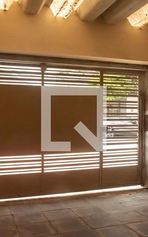 Casa à venda com 80m², 2 quartos e 2 vagasVista da Sala