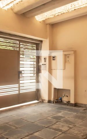 Casa à venda com 80m², 2 quartos e 2 vagasGaragem