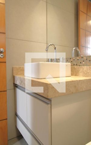 Apartamento à venda com 70m², 2 quartos e 1 vagaBanheiro 1
