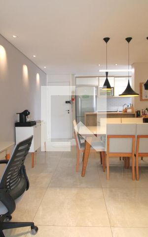 Apartamento à venda com 70m², 2 quartos e 1 vagaSala