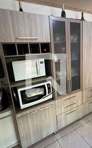 Casa à venda com 140m², 4 quartos e 1 vaga Casa à venda com 140m², 4 quartos e 1 vagaCasa 2