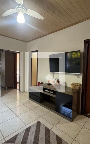 Casa à venda com 140m², 4 quartos e 1 vaga Casa à venda com 140m², 4 quartos e 1 vagaSala