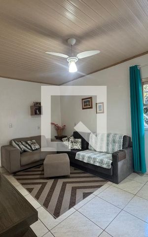 Casa à venda com 140m², 4 quartos e 1 vaga Casa à venda com 140m², 4 quartos e 1 vagaSala