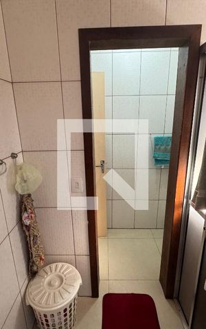 Casa à venda com 140m², 4 quartos e 1 vaga Casa à venda com 140m², 4 quartos e 1 vagaBanheiro