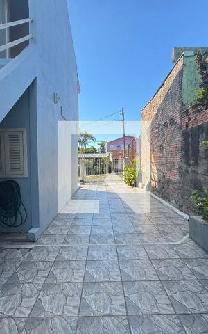 Casa à venda com 140m², 4 quartos e 1 vaga Casa à venda com 140m², 4 quartos e 1 vagaÁrea comum