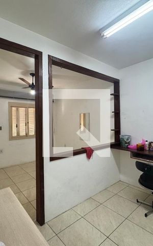 Casa à venda com 140m², 4 quartos e 1 vaga Casa à venda com 140m², 4 quartos e 1 vagaSalão