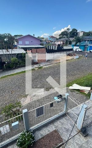 Casa à venda com 140m², 4 quartos e 1 vaga Casa à venda com 140m², 4 quartos e 1 vagaSacada