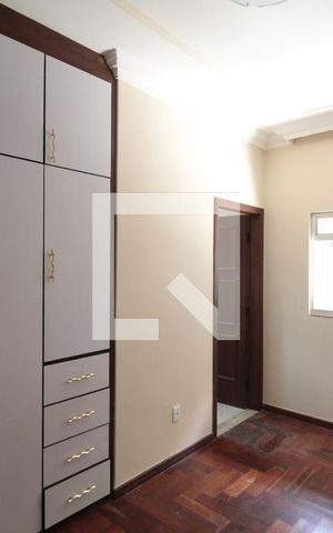 Casa para alugar com 260m², 5 quartos e 6 vagasSuite 2