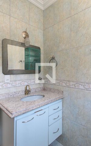 Casa para alugar com 260m², 5 quartos e 6 vagasBanheiro da Suite 2