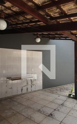 Casa para alugar com 260m², 5 quartos e 6 vagasÁrea de Serviço