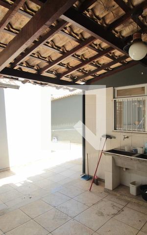 Casa para alugar com 260m², 5 quartos e 6 vagasÁrea de Serviço