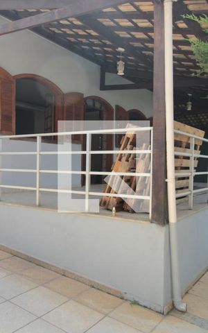 Casa para alugar com 260m², 5 quartos e 6 vagasGaragem