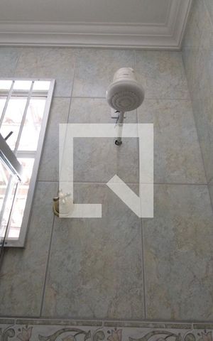 Casa para alugar com 260m², 5 quartos e 6 vagasBanheiro Social