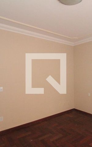 Casa para alugar com 260m², 5 quartos e 6 vagasQuarto