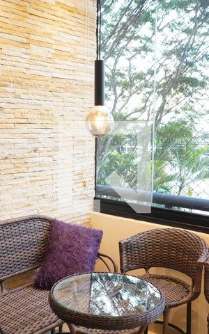 Apartamento à venda com 60m², 2 quartos e 1 vagaSacada