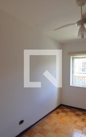 Casa à venda com 220m², 4 quartos e 2 vagasQuarto 3