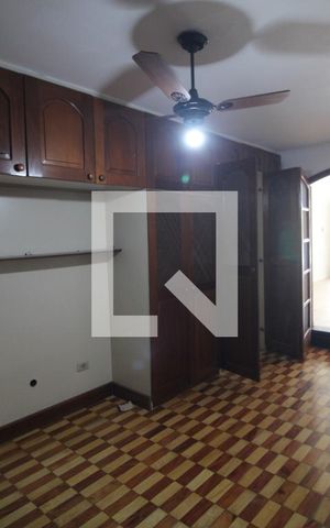 Casa à venda com 220m², 4 quartos e 2 vagasQuarto 1