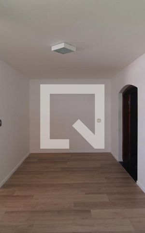 Casa à venda com 220m², 4 quartos e 2 vagasSala