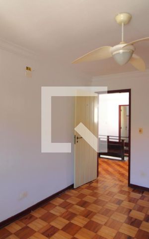 Casa à venda com 220m², 4 quartos e 2 vagasQuarto 2